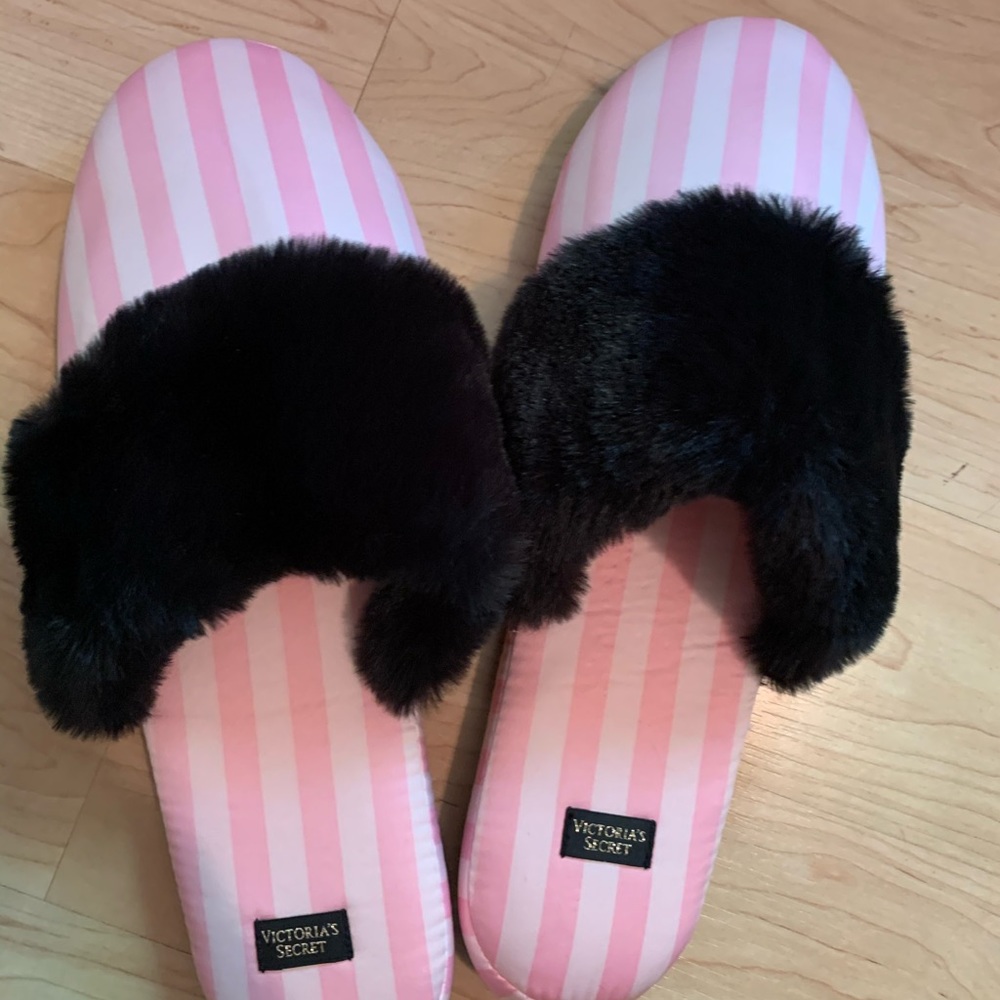 Victoria’s Secret Slippers